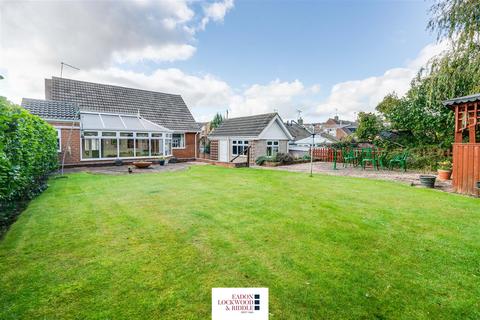 11 Fairways, Wickersley, Rotherham, S66 1AE