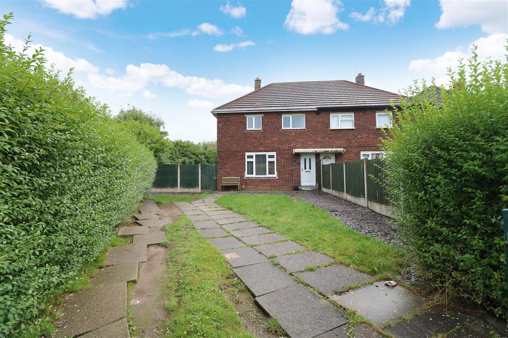 Beverley Drive, Bentilee, StokeOnTrent 3 bed semidetached house £
