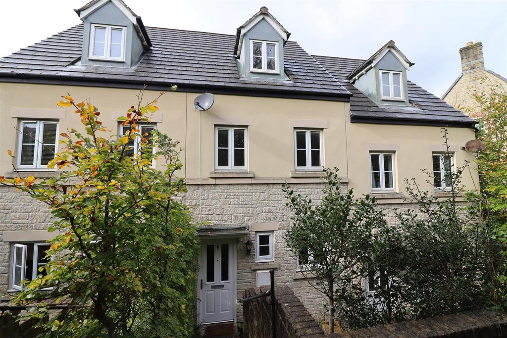 Treffry Road, Truro 3 bed terraced house £995 pcm (£230 pw)