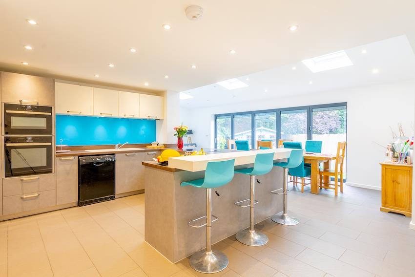 St. Andrews Gardens, Colchester 5 bed detached house £400,000