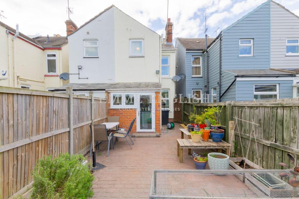 Mill Road Mile End Colchester 2 Bed Semi Detached House £250 000