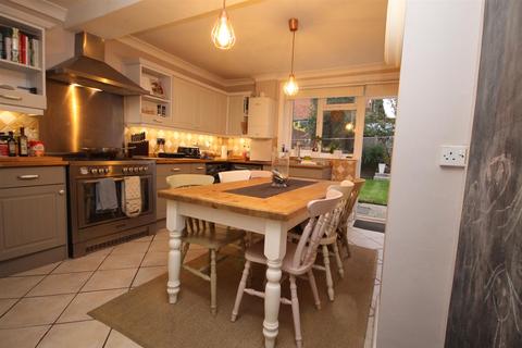 15 Winchcombe Road, Carshalton, SM5 1RD