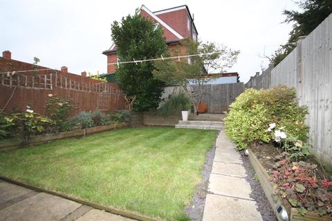15 Winchcombe Road, Carshalton, SM5 1RD