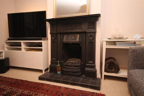 15 Winchcombe Road, Carshalton, SM5 1RD