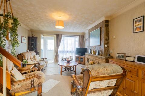 11 Exeter Close, Great Horkesley, Colchester, CO6 4HN