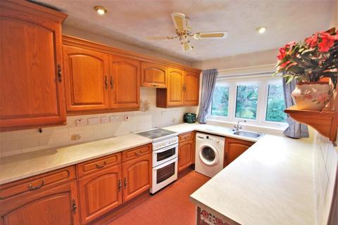 2 bedroom flat for sale - Briarlands Close, Bramhall