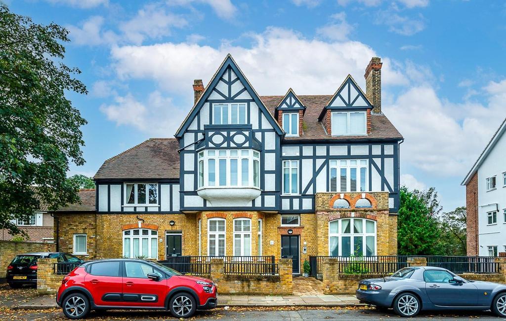 Highland Road, Bromley, BR1 2 bed apartment £415,000