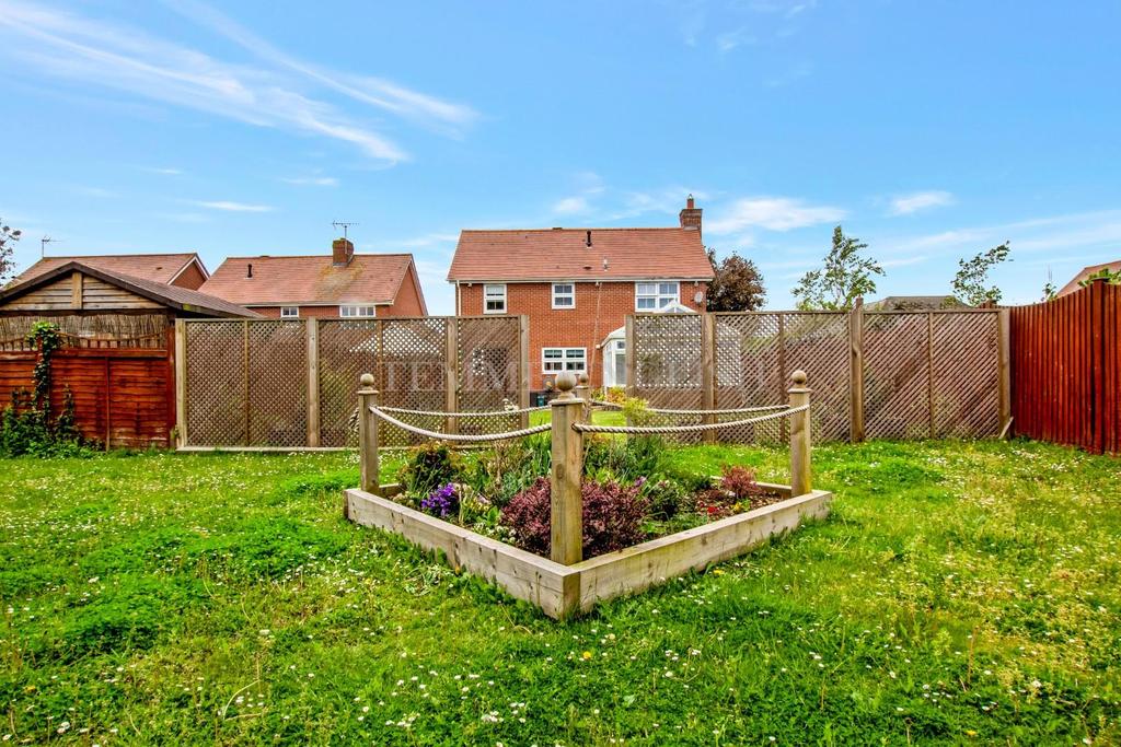 Edward Marke Drive, Langenhoe... 4 bed detached house