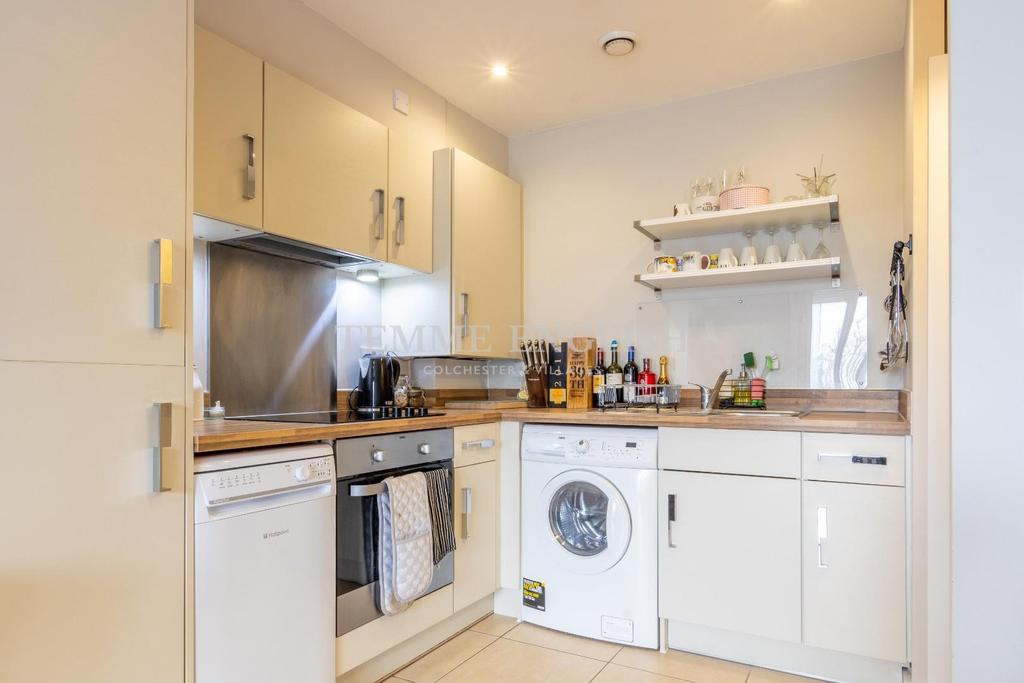 Turner Road, Colchester 1 bed flat £160,000