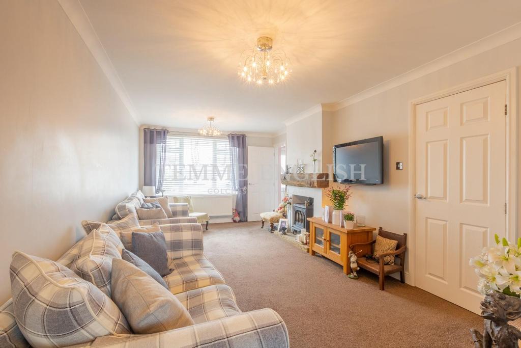 Winstree Road, Stanway, Colchester 4 bed semidetached house £375,000