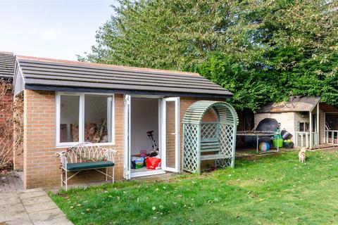 66 Hull Road, Withernsea, HU19 2EG