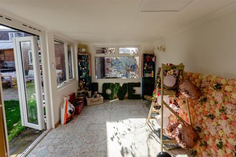 66 Hull Road, Withernsea, HU19 2EG