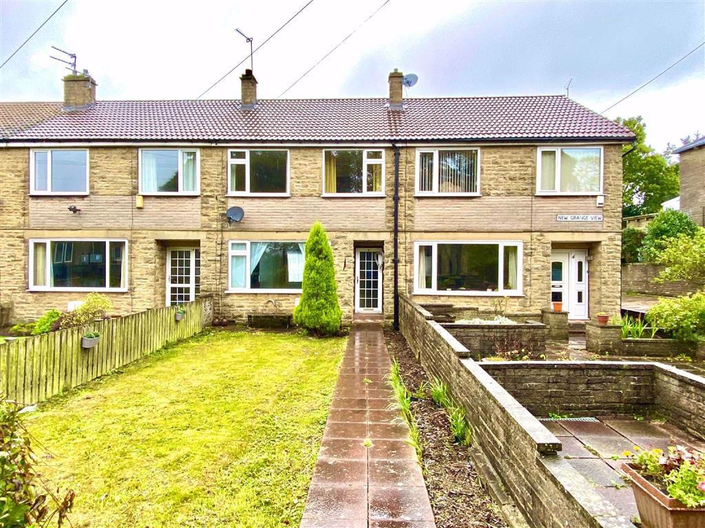 New Grange View, Bradshaw, Halifax, HX2 3 bed townhouse £170,000
