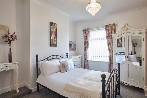 3 bedroom apartment to rent - Regency Mansions Apartment, Newcomen Terrace, Redcar