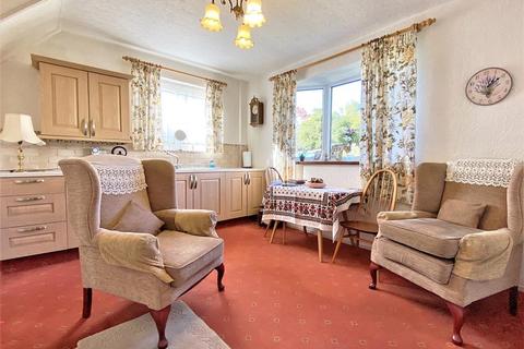 35 Caernarvon Crescent, Bolton Upon Dearne, Rotherham, S63 8DW