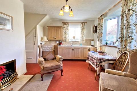 35 Caernarvon Crescent, Bolton Upon Dearne, Rotherham, S63 8DW