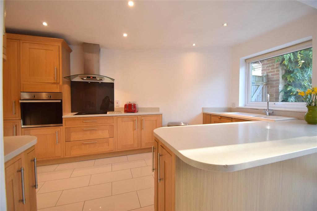 Ashbrook Road, Old Windsor, Berkshire, SL4 3 bed semidetached house