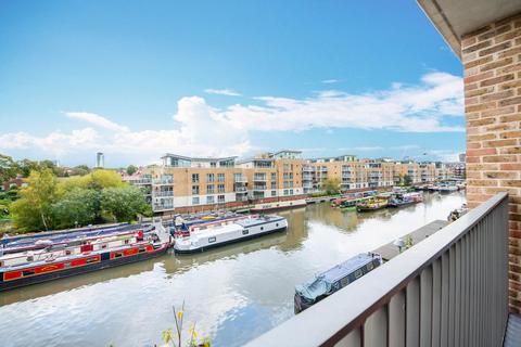 2 bedroom apartment to rent, Copland Court, Brentford Lock West, Brentford, TW8