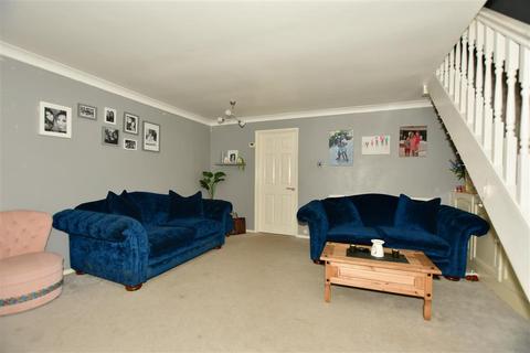 15 Carlisle Close, Rochester, ME2 2RN