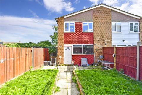 15 Carlisle Close, Rochester, ME2 2RN