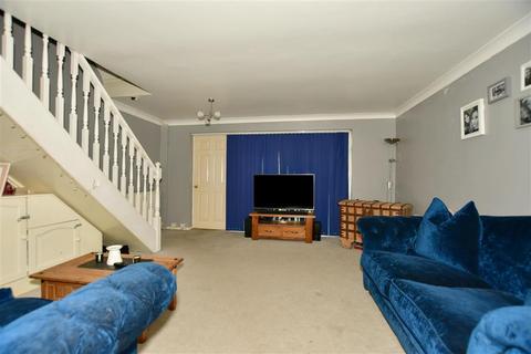 15 Carlisle Close, Rochester, ME2 2RN