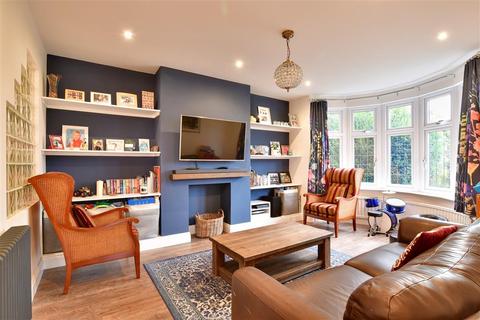 106 Blendon Road, Bexley, DA5 1BS