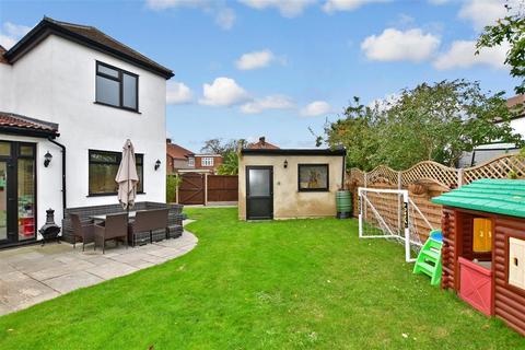 106 Blendon Road, Bexley, DA5 1BS