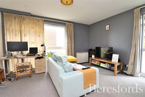 2 bedroom ground floor flat to rent, Birk Beck, Waveney Drive, CM1