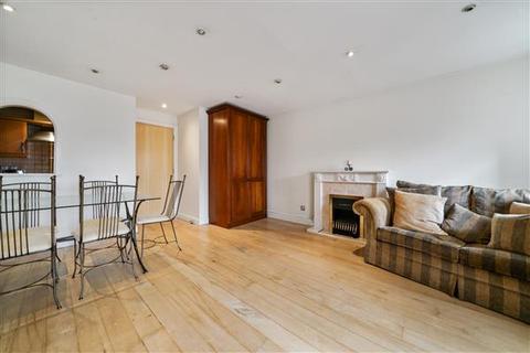 Flat D, 24 Redan Place, London, W2 4SA