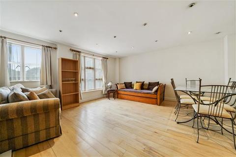 Flat D, 24 Redan Place, London, W2 4SA