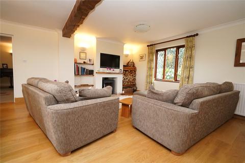 93 Pitchers Hill, Wickhamford, Evesham, WR11 7RT