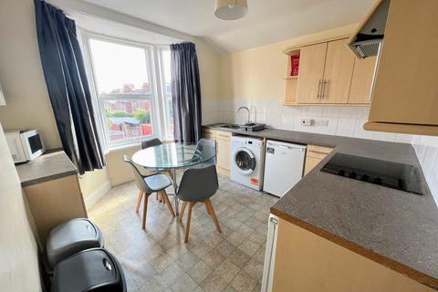 2 bedroom flat to rent, TFF 98 Magdalen Road