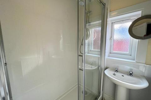 2 bedroom flat to rent, TFF 98 Magdalen Road