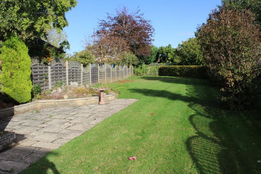Southfield Road, Duston, Northampton... 2 bed semidetached house £