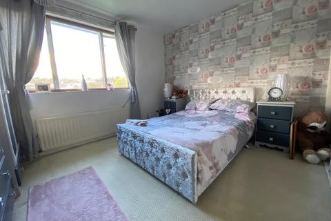 43 Trafford Drive, Nuneaton, CV10 9LP