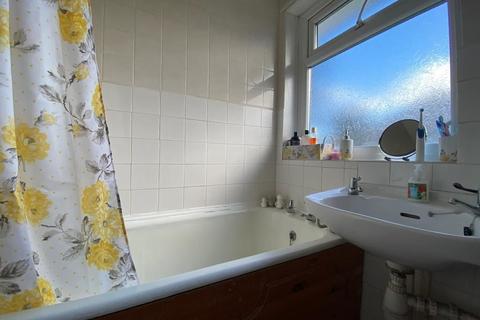 43 Trafford Drive, Nuneaton, CV10 9LP