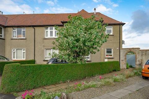 3 bedroom flat to rent, East Grove, South Ayrshire KA10