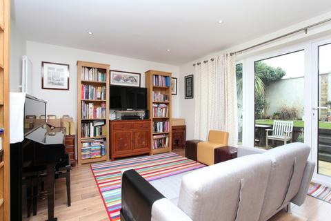 75b Studley Grange Road, London, W7 2LU