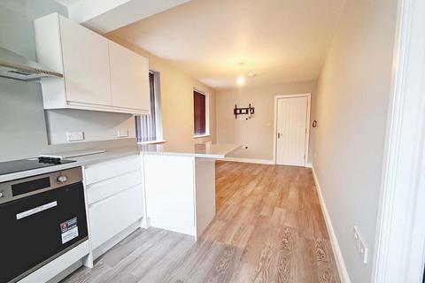 1 bedroom apartment to rent, Corbets Tey Road, Upminster RM14