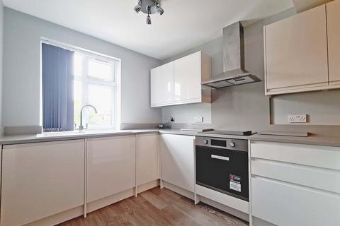 1 bedroom apartment to rent, Corbets Tey Road, Upminster RM14