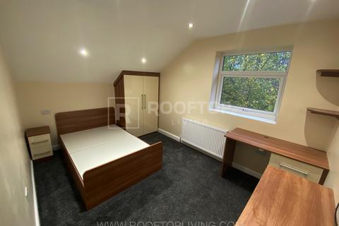 8 bedroom house to rent, St. Michaels Villas, Leeds LS6