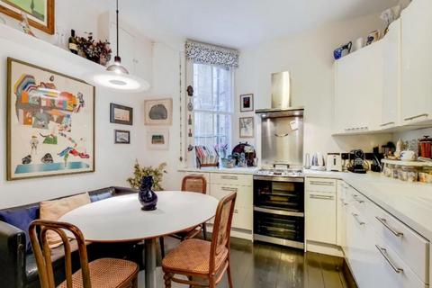 9 The Mount, London, NW3 6SZ