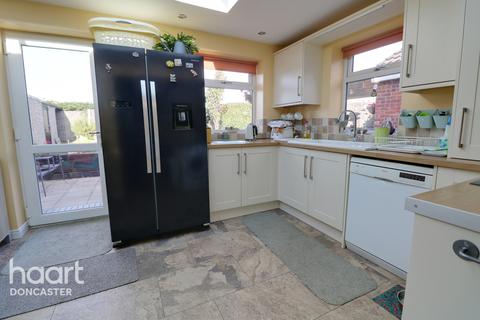 7 Aston Green, Dunscroft, Doncaster, DN7 4HQ