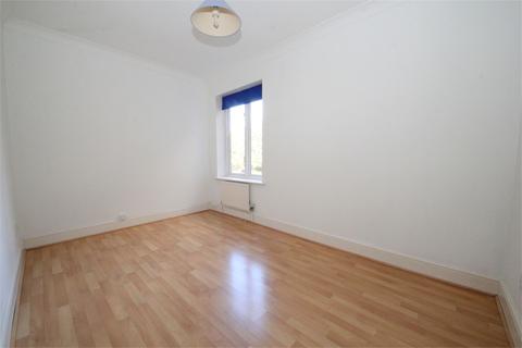 20 Village Park Close, Enfield, EN1 2SG