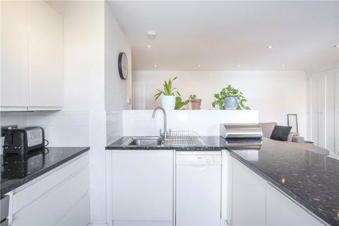 19 Hanover Place, London, E3 4QD