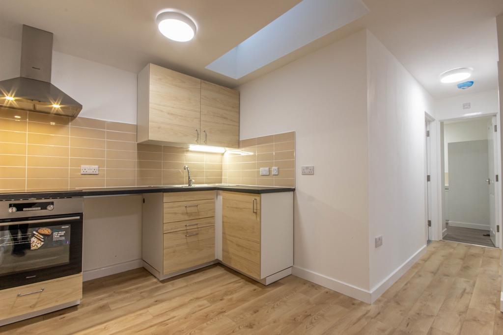 Apartment in Newcastle Upon Tyne - View 3