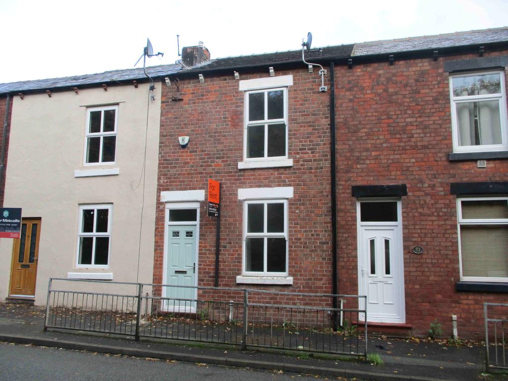 Wearish Lane, Westhoughton, Bolton, Greater Manchester, BL5 2 bed terraced house £750 pcm (£
