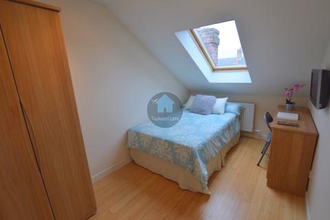 6 bedroom flat to rent - Rothbury Terrace, Newcastle upon Tyne NE6