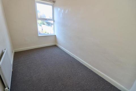 99 Loscoe Road, Heanor, DE75 7FG