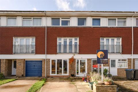 67 Earle Gardens, Kingston Upon Thames, KT2 5TB